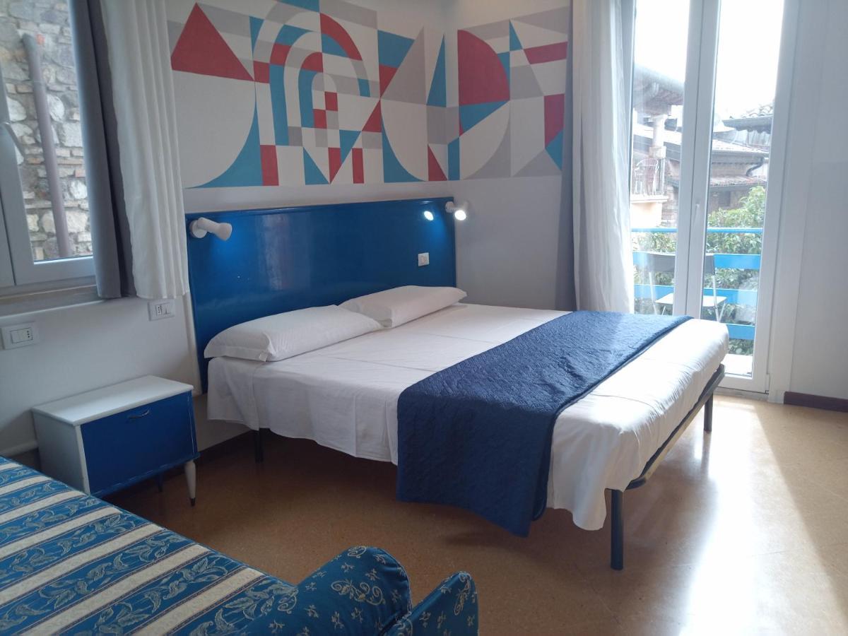 Vegan B&B Meuble Adriana 시르미오네 외부 사진
